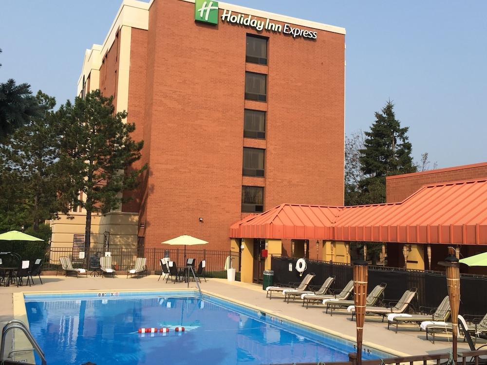 Radisson Hotel Schaumburg Exterior photo